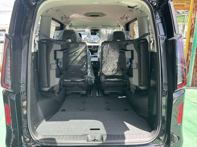 日産 セレナ ２．０ ハイウェイスターＶ ４ＷＤ R7年 (東海) 99