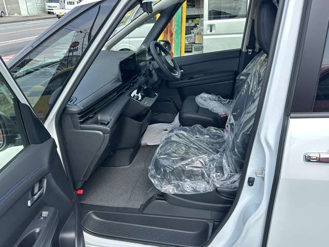 日産 セレナ １．４ Ｅ－ＰＯＷＥＲ ＡＵＴＥＣＨ R7年 (東海) 99