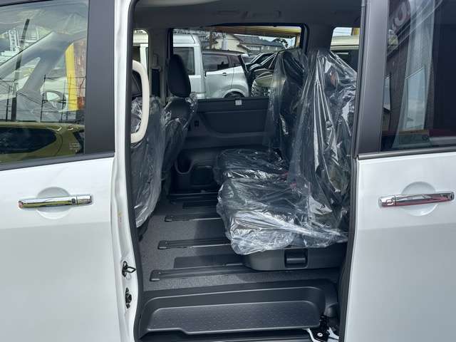 日産 セレナ １．４ Ｅ－ＰＯＷＥＲ ＡＵＴＥＣＨ R7年 (東海) 99