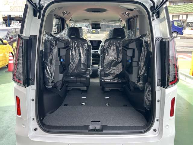 日産 セレナ １．４ Ｅ－ＰＯＷＥＲ ＡＵＴＥＣＨ R7年 (東海) 99