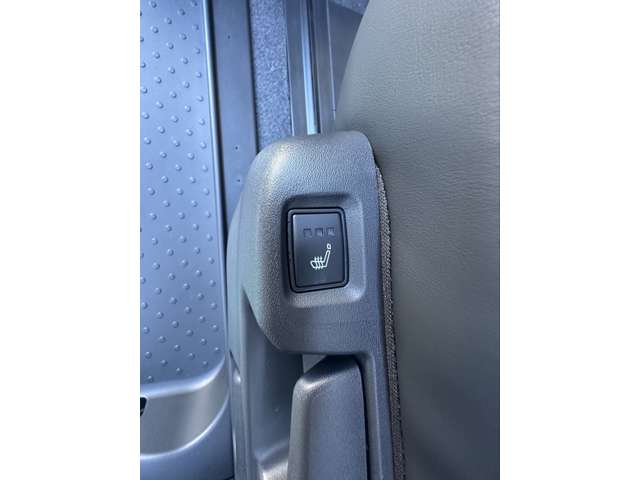 日産 セレナ １．４ Ｅ－ＰＯＷＥＲ ＡＵＴＥＣＨ R7年 (東海) 99