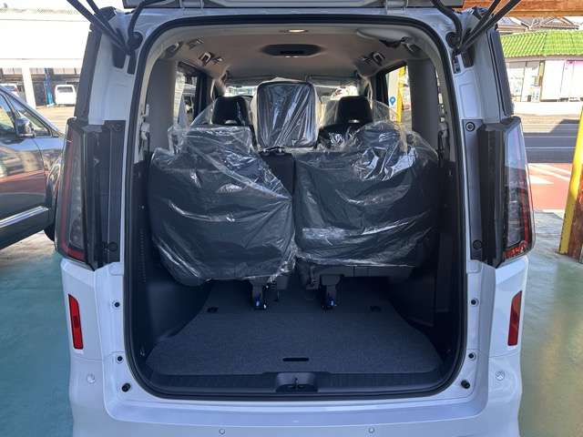 日産 セレナ １．４ Ｅ－ＰＯＷＥＲ ＡＵＴＥＣＨ R7年 (東海) 99