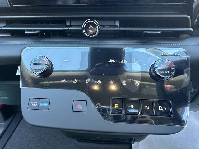 日産 セレナ １．４ Ｅ－ＰＯＷＥＲ ＡＵＴＥＣＨ R7年 (東海) 99