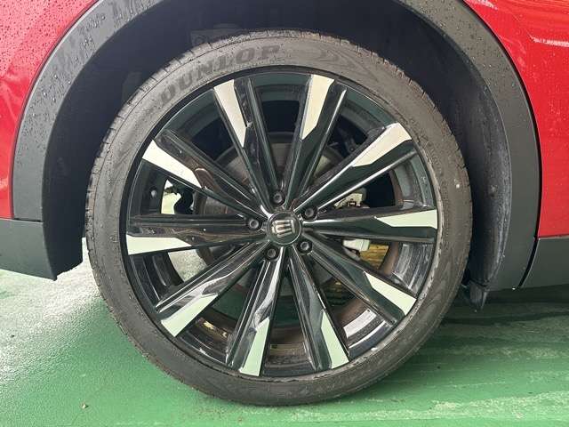 トヨタ クラウン　クロスオーバー　ハイブリッド ２．４ ＲＳ アドバンスト Ｅ－ＦＯＵＲ ＡＤＶＡＮＣＥＤ ４ＷＤ R4年 (東海) 99