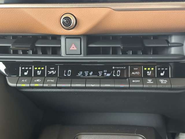 トヨタ クラウン　クロスオーバー　ハイブリッド ２．４ ＲＳ アドバンスト Ｅ－ＦＯＵＲ ＡＤＶＡＮＣＥＤ ４ＷＤ R4年 (東海) 99