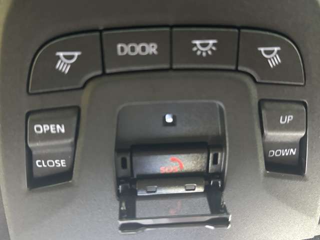 トヨタ クラウン　クロスオーバー　ハイブリッド ２．４ ＲＳ アドバンスト Ｅ－ＦＯＵＲ ＡＤＶＡＮＣＥＤ ４ＷＤ R4年 (東海) 99