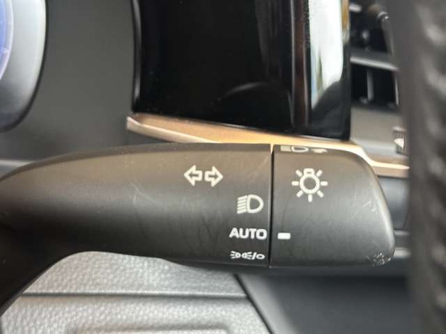 トヨタ クラウン　クロスオーバー　ハイブリッド ２．４ ＲＳ アドバンスト Ｅ－ＦＯＵＲ ＡＤＶＡＮＣＥＤ ４ＷＤ R4年 (東海) 99