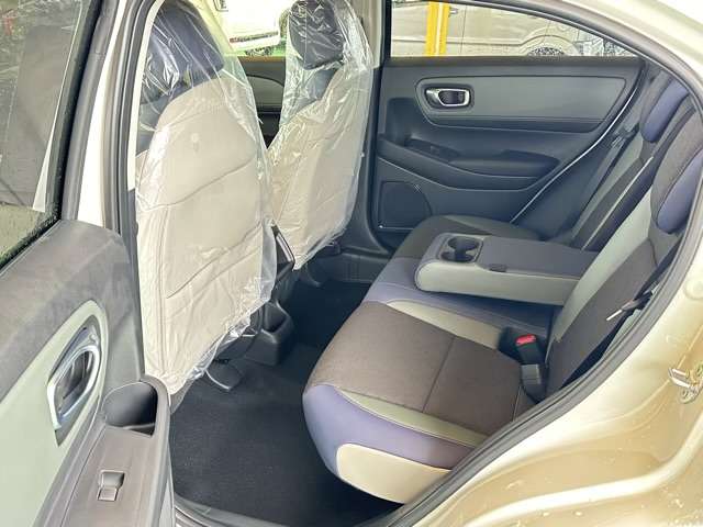 ホンダ ヴェゼル １．５ Ｅ：ＨＥＶ Ｘ ハントパッケージ R6年 (東海) 99