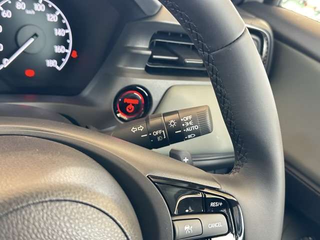 ホンダ ヴェゼル １．５ Ｅ：ＨＥＶ Ｘ ハントパッケージ R6年 (東海) 99