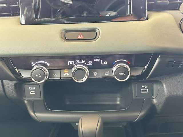 ホンダ ヴェゼル １．５ Ｅ：ＨＥＶ Ｘ ハントパッケージ R6年 (東海) 99