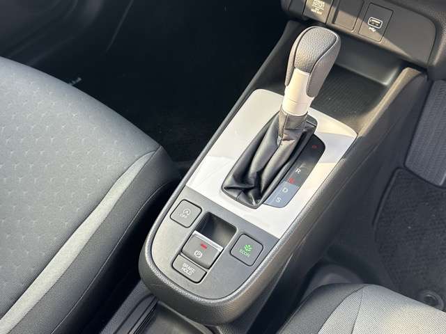 ホンダ フィット １．３ ベーシック R2年 (東海) 99