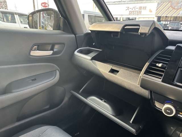 ホンダ フィット １．３ ベーシック R2年 (東海) 99