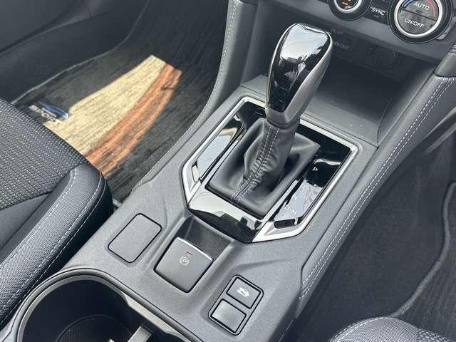 スバル インプレッサスポーツ ２．０ｉ−Ｓ　アイサイト H29年 (東海) 99