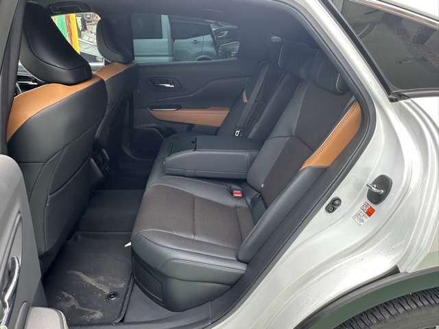 トヨタ クラウン　クロスオーバー　ハイブリッド ２．４ ＲＳ アドバンスト Ｅ－ＦＯＵＲ ＡＤＶＡＮＣＥＤ ４ＷＤ R4年 (東海) 99