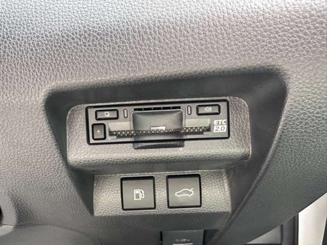 トヨタ クラウン　クロスオーバー　ハイブリッド ２．４ ＲＳ アドバンスト Ｅ－ＦＯＵＲ ＡＤＶＡＮＣＥＤ ４ＷＤ R4年 (東海) 99