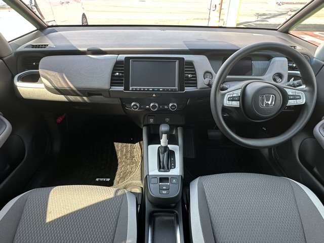 ホンダ フィット　ハイブリッド １．５ Ｅ：ＨＥＶ クロスター R2年 (東海) 99