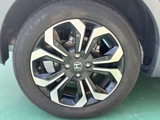 ホンダ フィット　ハイブリッド １．５ Ｅ：ＨＥＶ クロスター R2年 (東海) 99