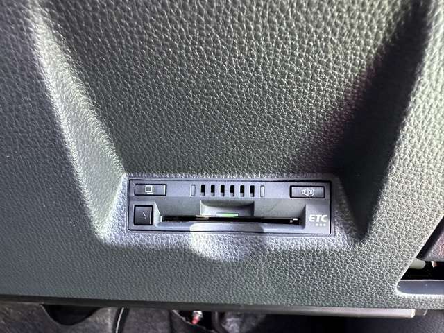 トヨタ ヤリス １．５ Ｇ R5年 (東海) 99