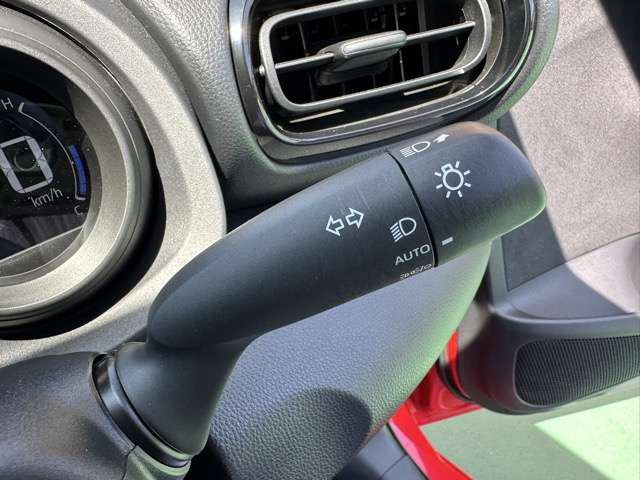 トヨタ ヤリス １．５ Ｇ R5年 (東海) 99