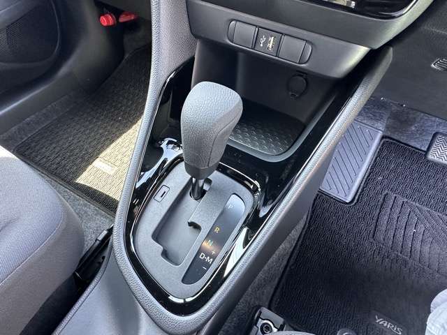 トヨタ ヤリス １．５ Ｇ R5年 (東海) 99