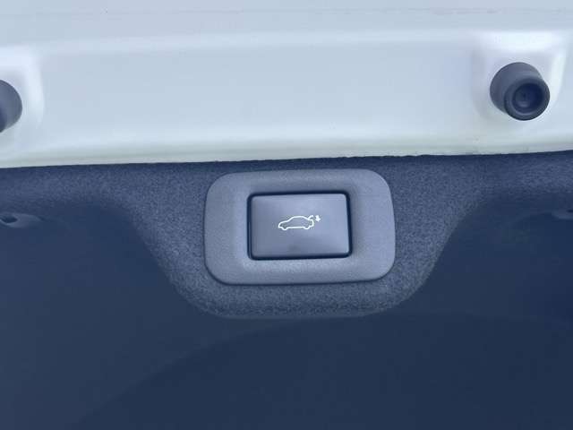 トヨタ クラウン　クロスオーバー　ハイブリッド ２．５ Ｇ アドバンスト Ｅ－ＦＯＵＲ ４ＷＤ R6年 (東海) 99