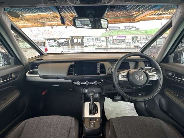 ホンダ フィット　ハイブリッド １．５ Ｅ：ＨＥＶ ホーム R2年 (東海) 99