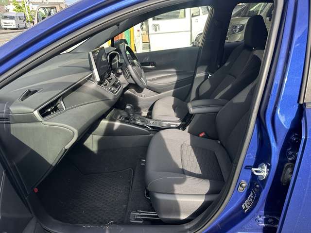 トヨタ カローラスポーツ ２．０ Ｇ R4年 (東海) 99