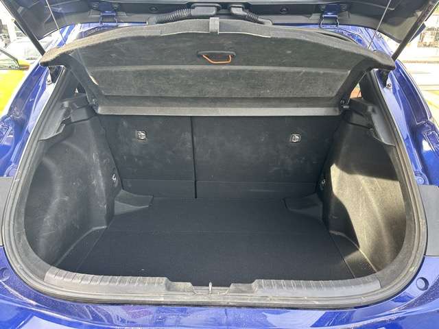 トヨタ カローラスポーツ ２．０ Ｇ R4年 (東海) 99