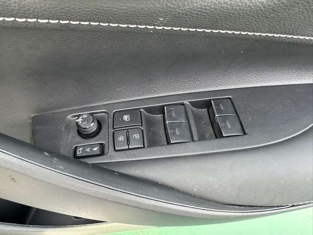 トヨタ カローラスポーツ ２．０ Ｇ R4年 (東海) 99