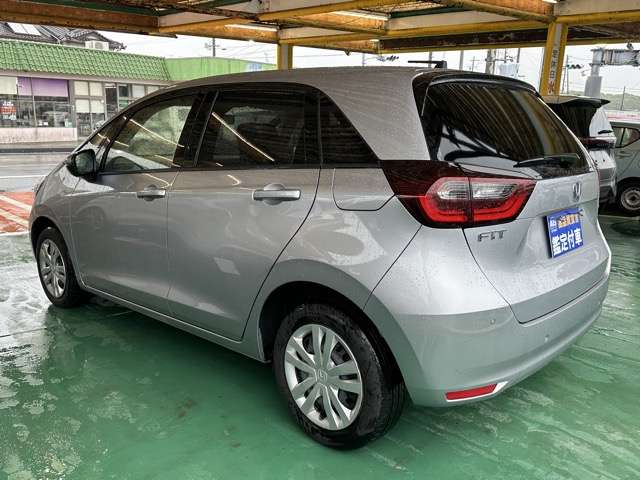 ホンダ フィット　ハイブリッド １．５ Ｅ：ＨＥＶ ベーシック R4年 (東海) 99