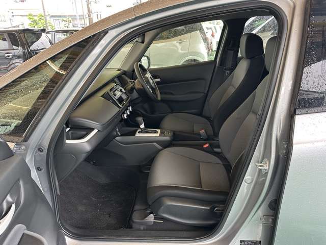 ホンダ フィット　ハイブリッド １．５ Ｅ：ＨＥＶ ベーシック R4年 (東海) 99