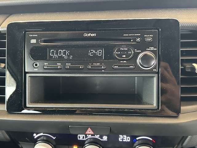 ホンダ フィット　ハイブリッド １．５ Ｅ：ＨＥＶ ベーシック R4年 (東海) 99