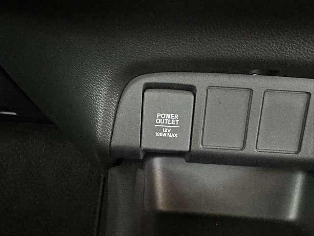 ホンダ フィット　ハイブリッド １．５ Ｅ：ＨＥＶ ベーシック R4年 (東海) 99