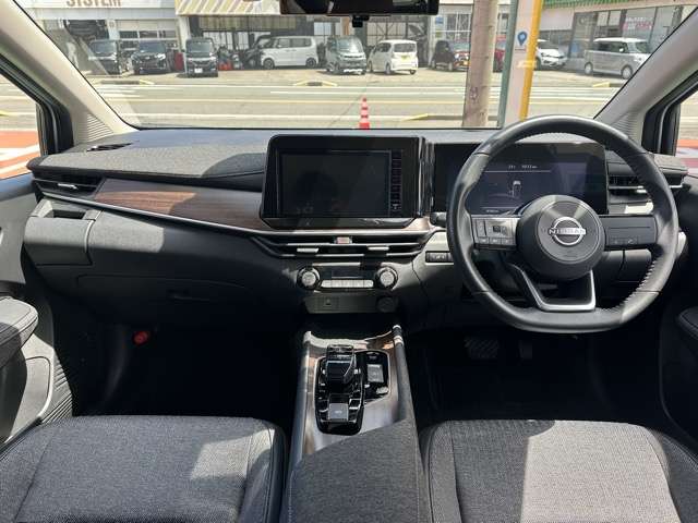 日産 ノートオーラ １．２ Ｇ R5年 (東海) 99