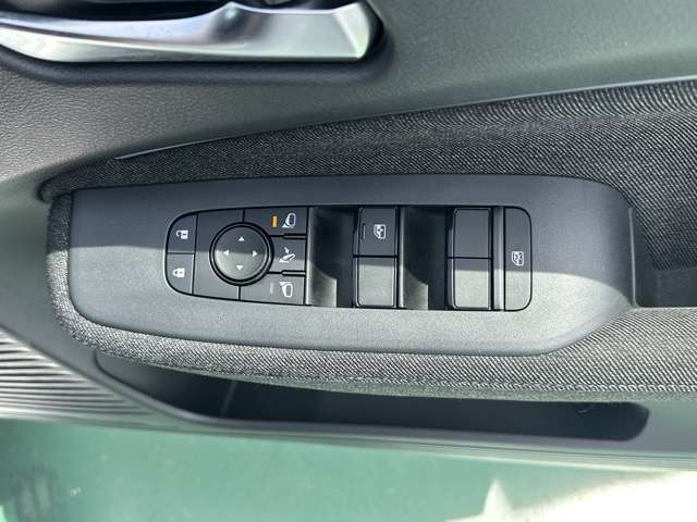 日産 ノートオーラ １．２ Ｇ R5年 (東海) 99