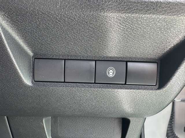 日産 ノートオーラ １．２ Ｇ R5年 (東海) 99