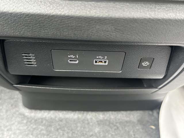 日産 セレナ １．４ Ｅ－ＰＯＷＥＲ ルキシオン R7年 (東海) 99