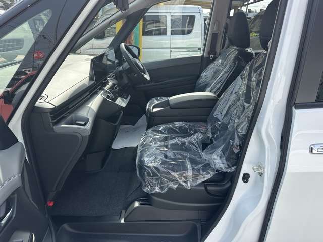 日産 セレナ １．４ Ｅ－ＰＯＷＥＲ ルキシオン R7年 (東海) 99