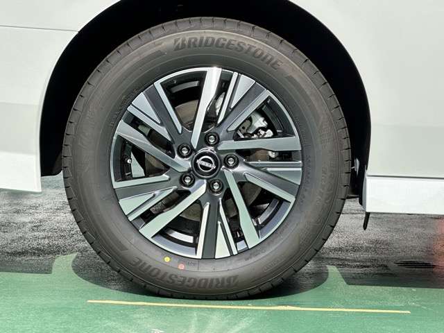 日産 セレナ １．４ Ｅ－ＰＯＷＥＲ ルキシオン R7年 (東海) 99