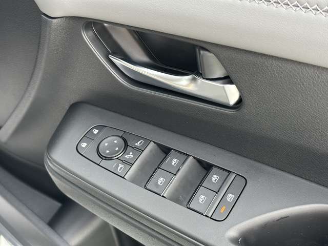 日産 セレナ １．４ Ｅ－ＰＯＷＥＲ ルキシオン R7年 (東海) 99