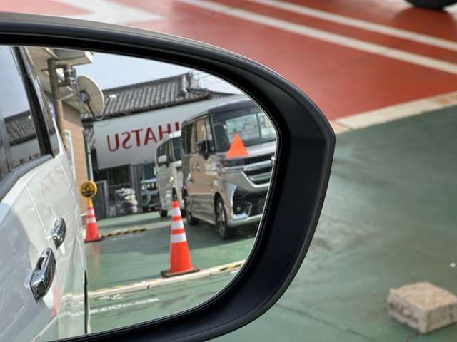 日産 セレナ １．４ Ｅ－ＰＯＷＥＲ ルキシオン R7年 (東海) 99