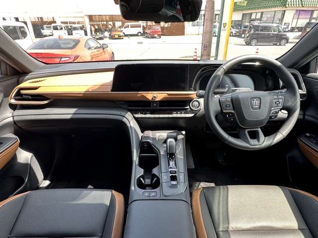 トヨタ クラウン　クロスオーバー　ハイブリッド ２．４ ＲＳ アドバンスト Ｅ－ＦＯＵＲ ＡＤＶＡＮＣＥＤ ４ＷＤ R4年 (東海) 99