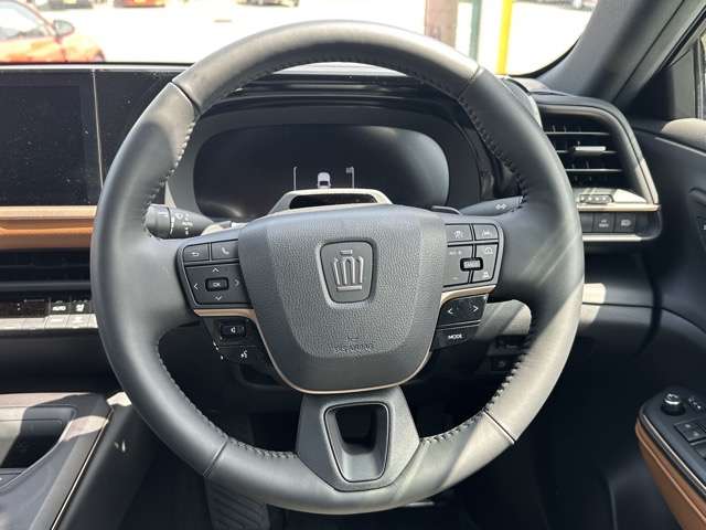 トヨタ クラウン　クロスオーバー　ハイブリッド ２．４ ＲＳ アドバンスト Ｅ－ＦＯＵＲ ＡＤＶＡＮＣＥＤ ４ＷＤ R4年 (東海) 99