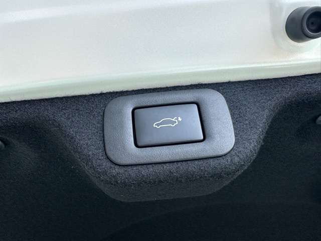 トヨタ クラウン　クロスオーバー　ハイブリッド ２．４ ＲＳ アドバンスト Ｅ－ＦＯＵＲ ＡＤＶＡＮＣＥＤ ４ＷＤ R4年 (東海) 99