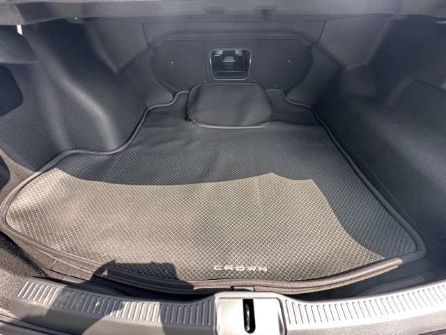 トヨタ クラウン　クロスオーバー　ハイブリッド ２．４ ＲＳ アドバンスト Ｅ－ＦＯＵＲ ＡＤＶＡＮＣＥＤ ４ＷＤ R4年 (東海) 99