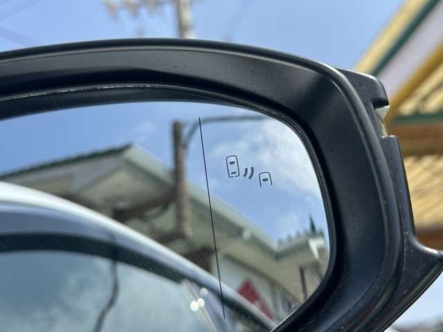 トヨタ クラウン　クロスオーバー　ハイブリッド ２．４ ＲＳ アドバンスト Ｅ－ＦＯＵＲ ＡＤＶＡＮＣＥＤ ４ＷＤ R4年 (東海) 99