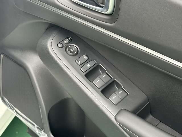 ホンダ ヴェゼル １．５ Ｅ：ＨＥＶ Ｚ R7年 (東海) 99