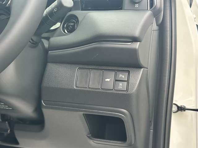 ホンダ ヴェゼル １．５ Ｅ：ＨＥＶ Ｚ R7年 (東海) 99