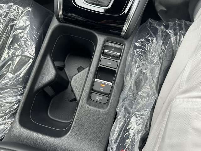 ホンダ ヴェゼル １．５ Ｅ：ＨＥＶ Ｚ R7年 (東海) 99