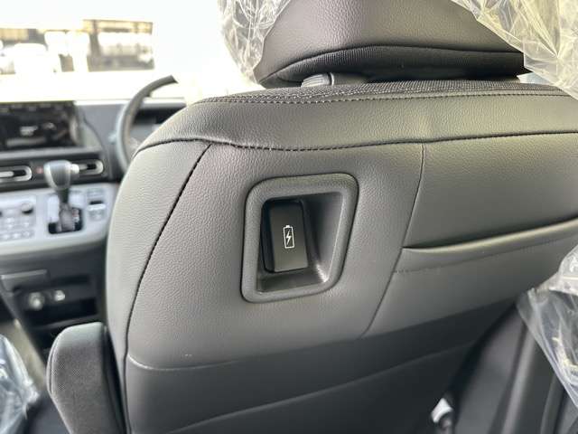 ホンダ フリード　ハイブリッド １．５ Ｅ：ＨＥＶ エアー ＥＸ R7年 (東海) 99